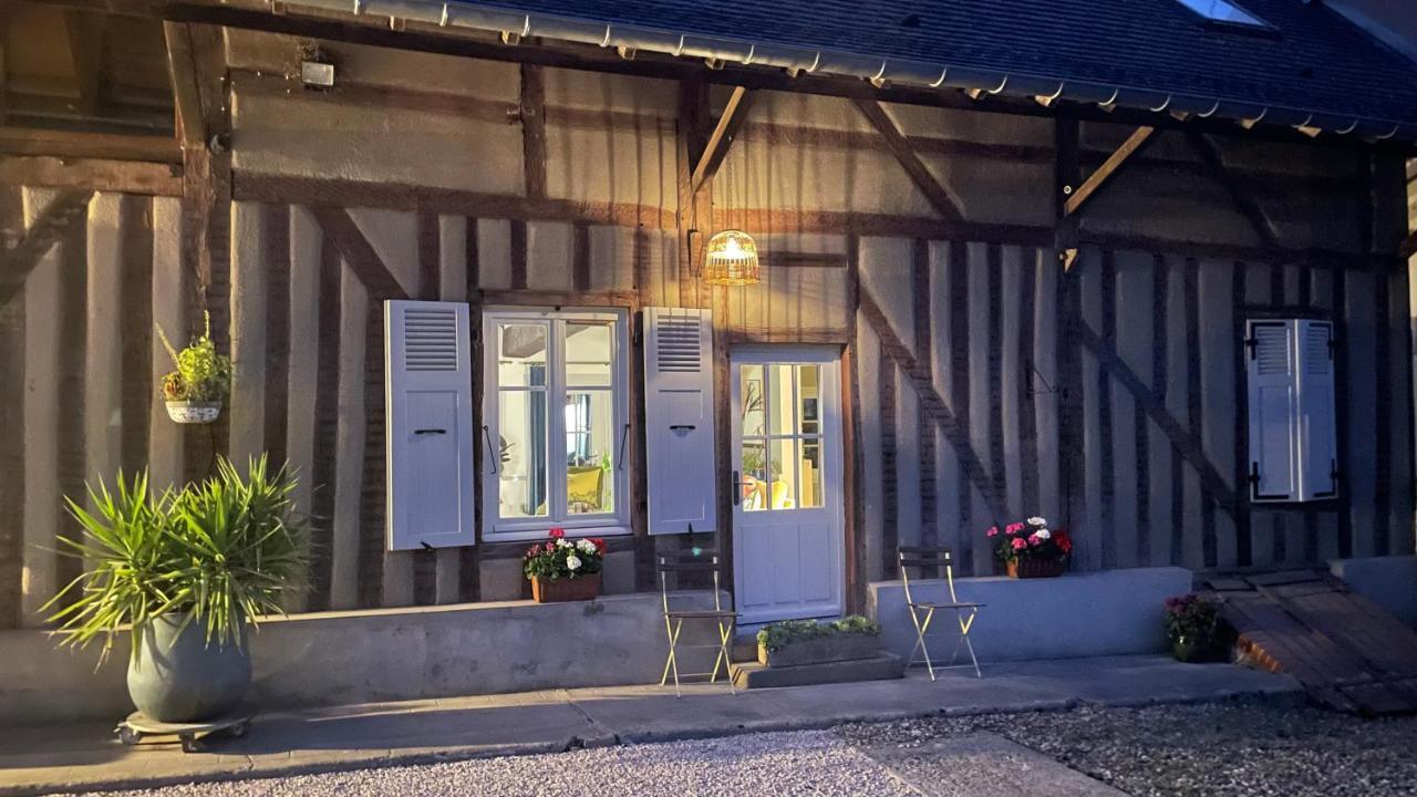 Au Charme D'Ici Hotel La Chapelle-Saint-Sauveur  Exterior foto
